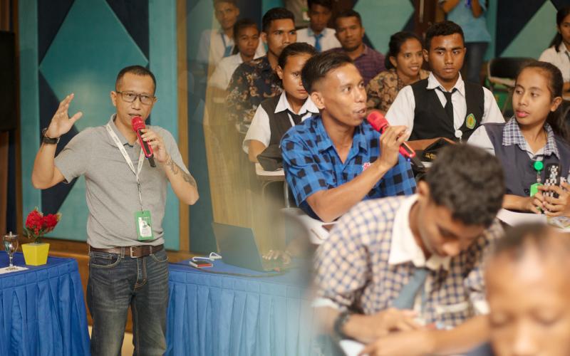Workshop Pemanfaatan Media Digital untuk Peningkatan Kompetensi Hijau SMK Pariwisata di Sumba 
